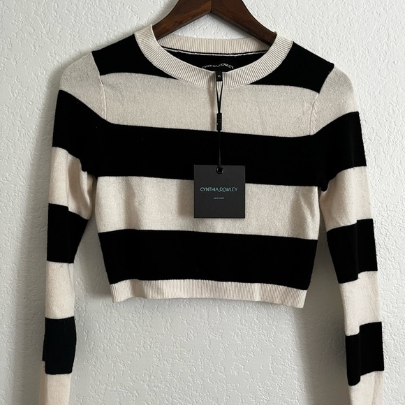 Cynthia Rowley NWT Cashmere Wool Cropped Long Sleeve Sweater Black Cream XS - Picture 2 of 7